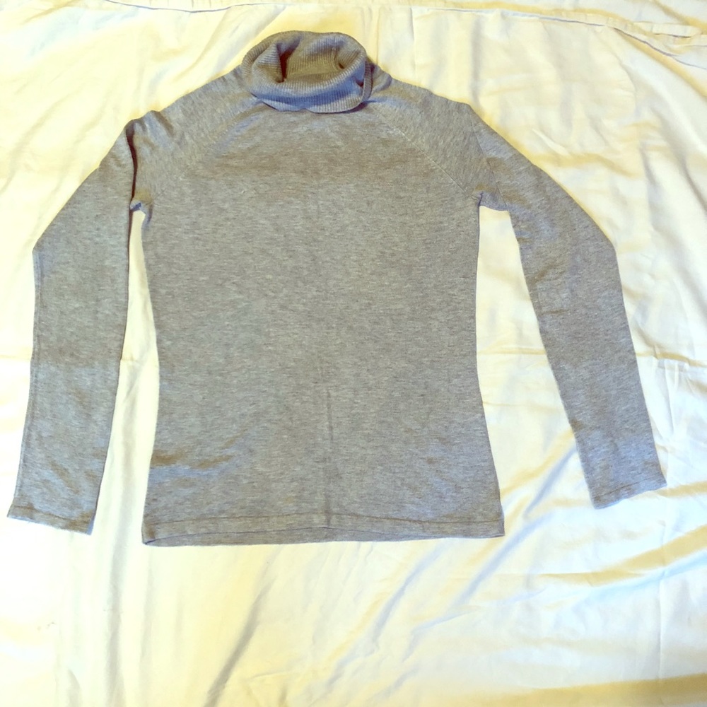Gray Olivia sky turtleneck